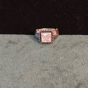 Sterling silver 925 stamped vintage ring with gorgeous princess cut CZ stone
